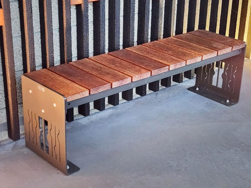 Hamilton-Airport--Legend-Bins-&-benches--customised-with-Airport-Logo-(17)