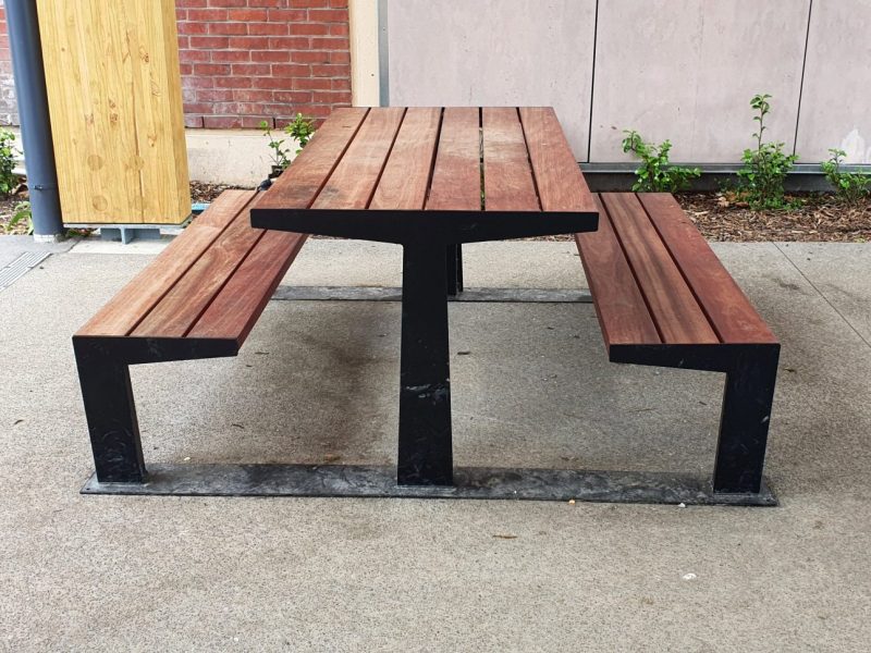 CBHS-Barcino-Picnic-Sets-Freestanding-5
