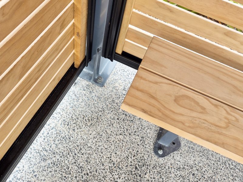Maersk Coolstore Hamilton - Akora Shelter with added Louvres, Trellis, Woodlands Benches (34)