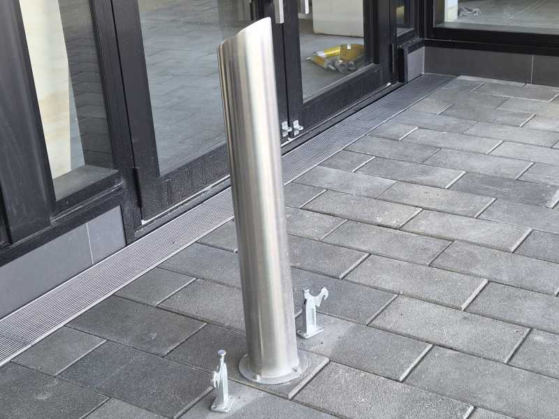 HIghbrook Crossing - Atessa Bollard (1)