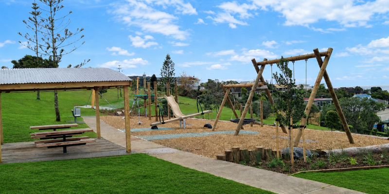 Creating summer-ready outdoor spaces where people can stay and play
